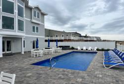 Summit by Leisure Pools