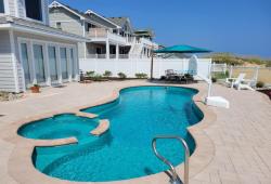 Allure by Leisure Pools